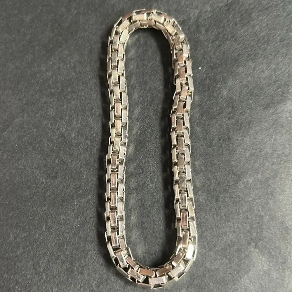 Vintage silver tone unisex chainlink bracelet one size‎ stretches